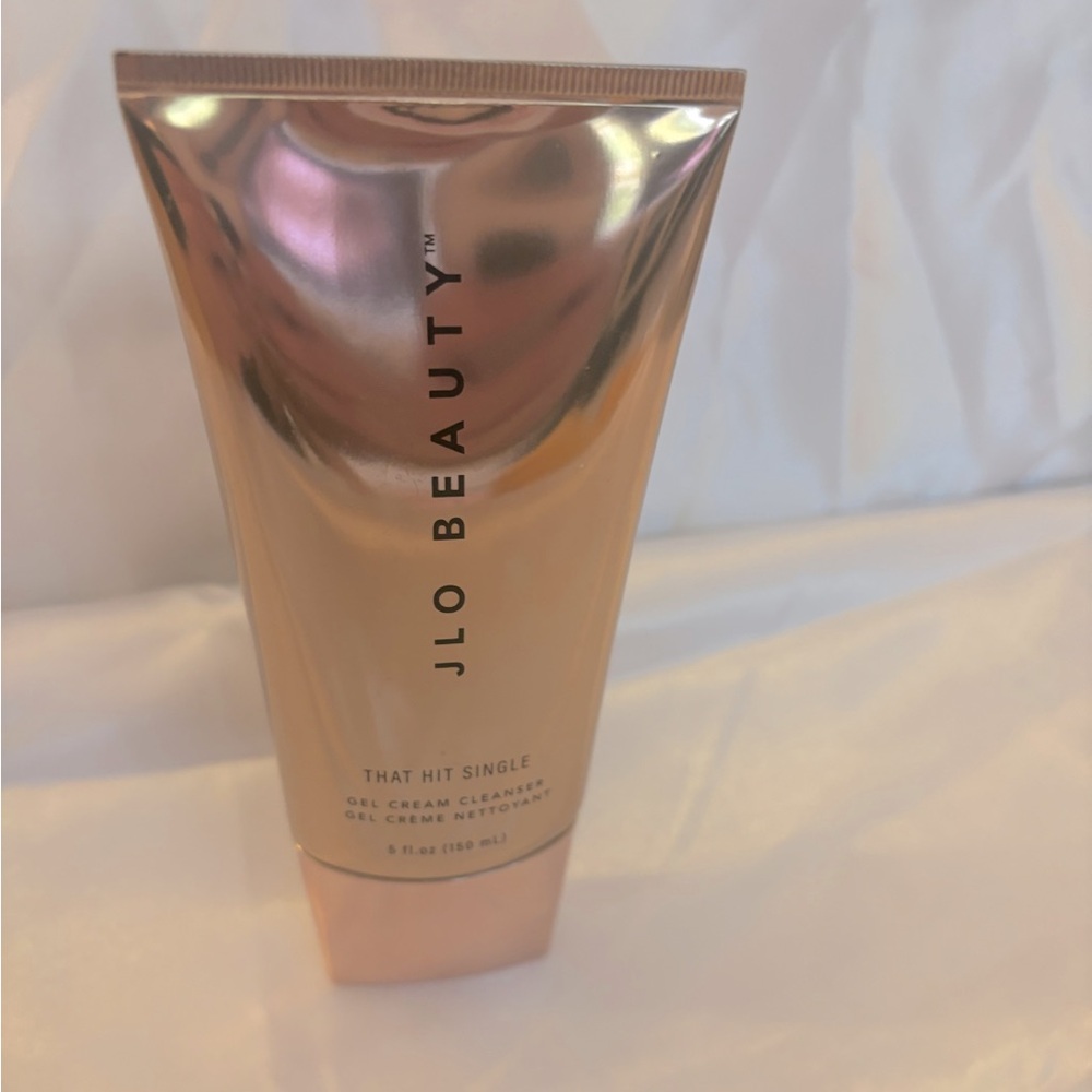 JLo Beauty That Hit Single Gel Cream Cleanser